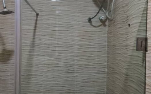 Fully Detached 5 Bedroom