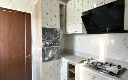 Serviced 2 Bedroom Apartment with Elevator