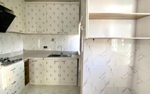 Serviced 2 Bedroom Apartment with Elevator